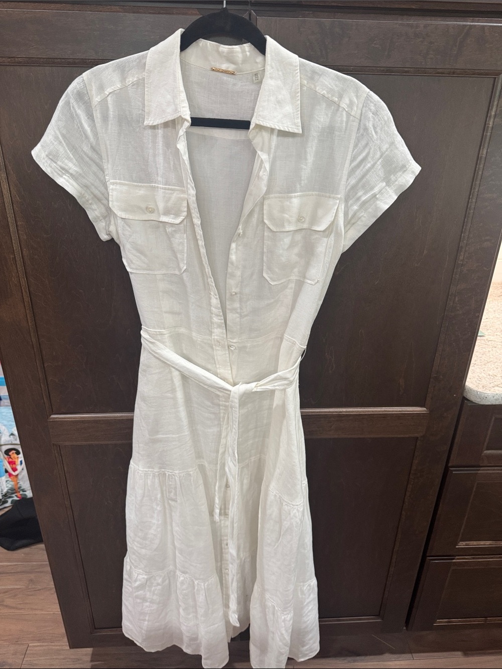 Elie Tahari White Button-Front Midi Shirt Dress with Tie